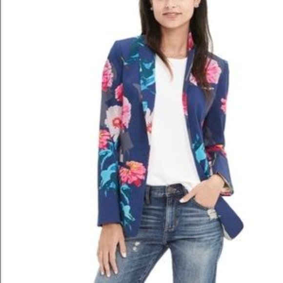 Banana Republic Jackets & Blazers - Banana Republic new blazer/Gerber Daisy